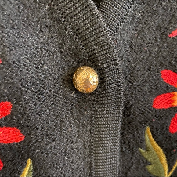 90s Vintage 100% Wool Black Embroidered Floral V Neck Vest Women's Cottagecore M - Picture 5 of 8
